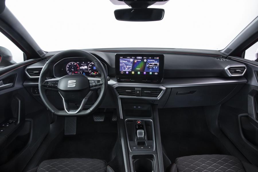 Торпедо Seat Leon FR 2020 года  (WW) (фото 2 из 52)